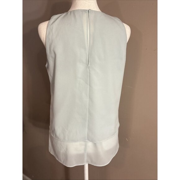 J.Crew J Crew Light Blue Sleeveless Tiered Blouse Back Keyhole Pleated Sz 0 - Picture 4 of 9